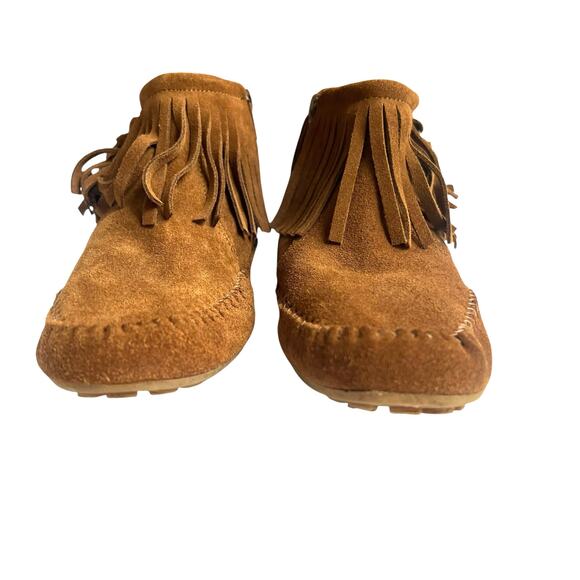 Minnetonka Women’s Suede Fringe Moccasin Boots Brown Size 7/7.5 - Picture 3 of 10